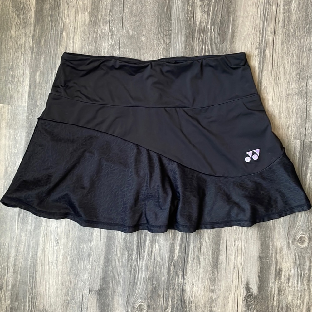 Yonex tennis skirt